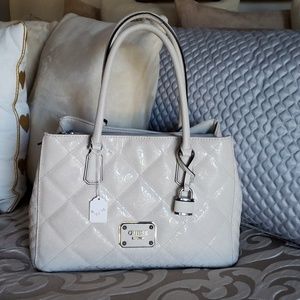 Guess cream patent leather handbag